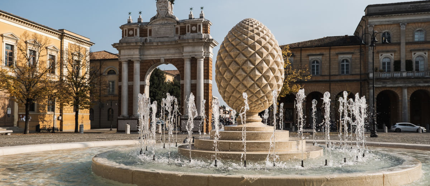 fontana della pigna